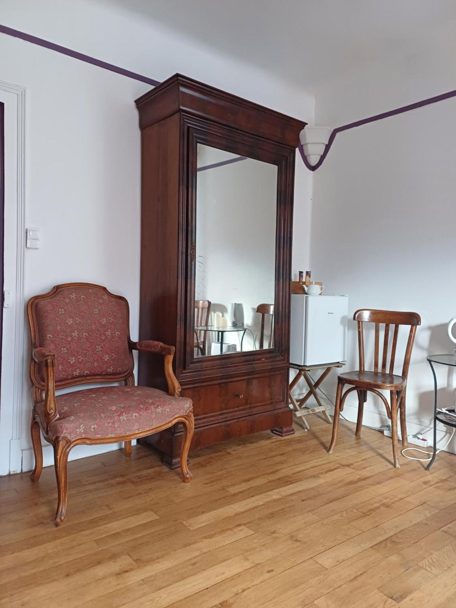 Maison Violette En Berry Aigurande Habitación foto